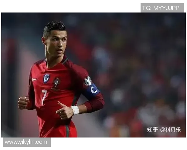 足球球星辣妈的育儿经:平衡事业与家庭的智慧之道 足球球星辣妈的育儿经:平衡事业与家庭的智慧之道