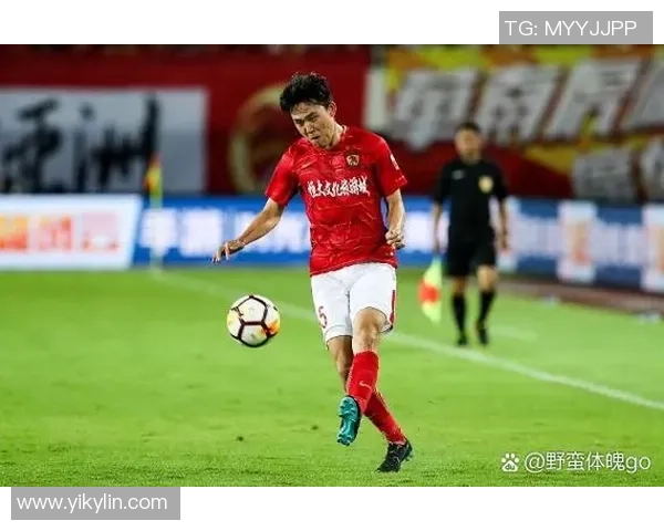 全球足球后卫6号球员实力排名榜TOP10 引领防线风潮的超级巨星 全球足球后卫6号球员实力排名榜TOP10 引领防线风潮的超级巨星